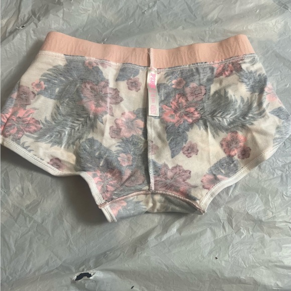 Pink Low Rise Hawaii Print Panties - Picture 14 of 16